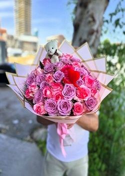 Karşıyaka renkli güller