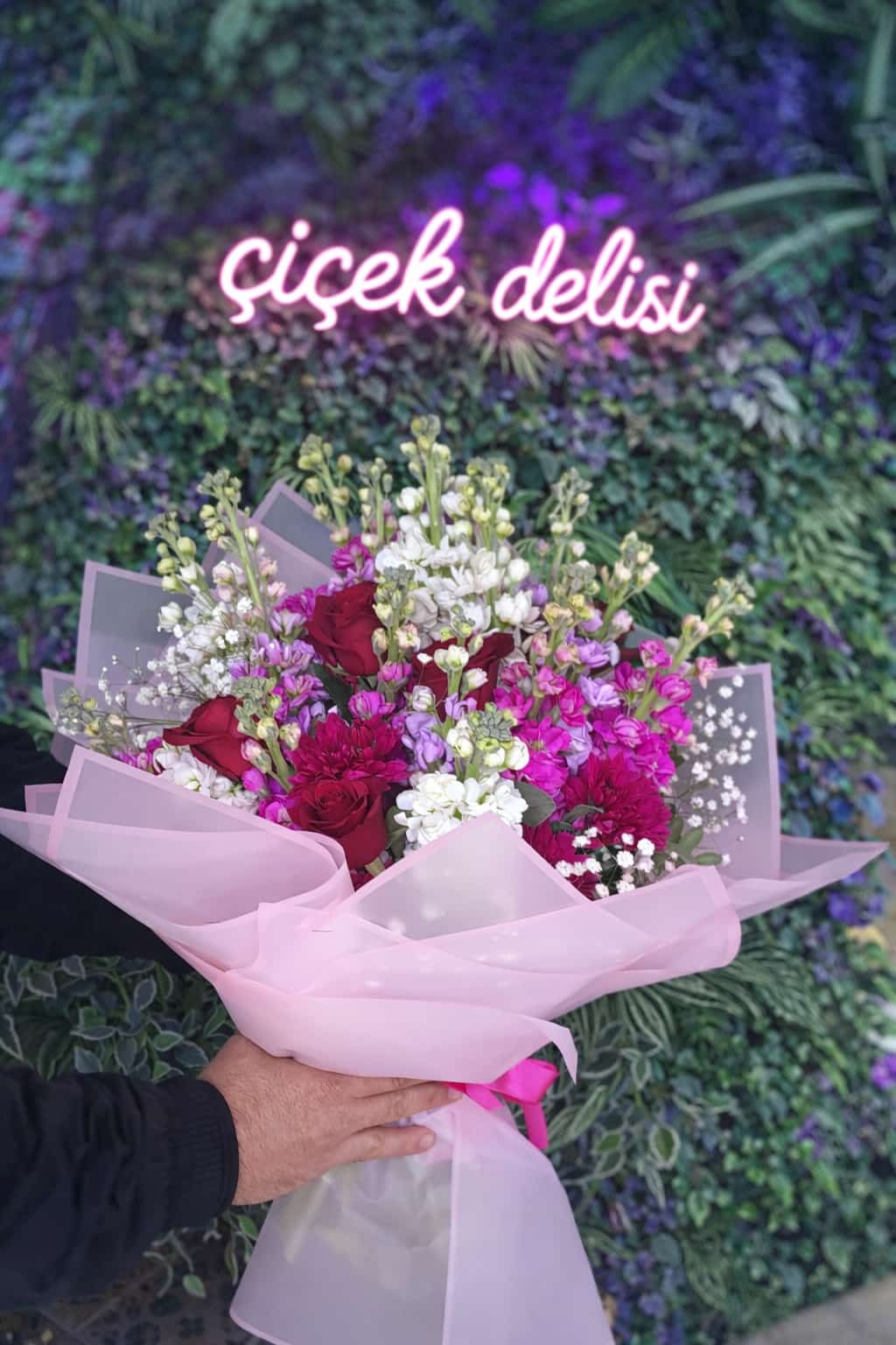 G�ll� �ebboy Buketi